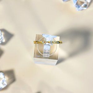 Diamond Ring 14K Yellow Gold